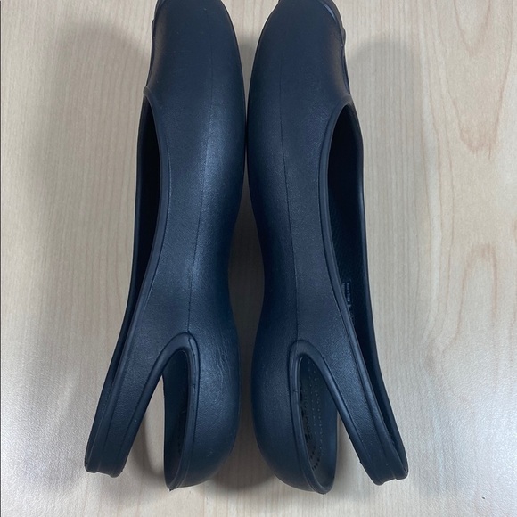 CROCS Black Sling back Flats - Comfortable and Stylish - Picture 5 of 9